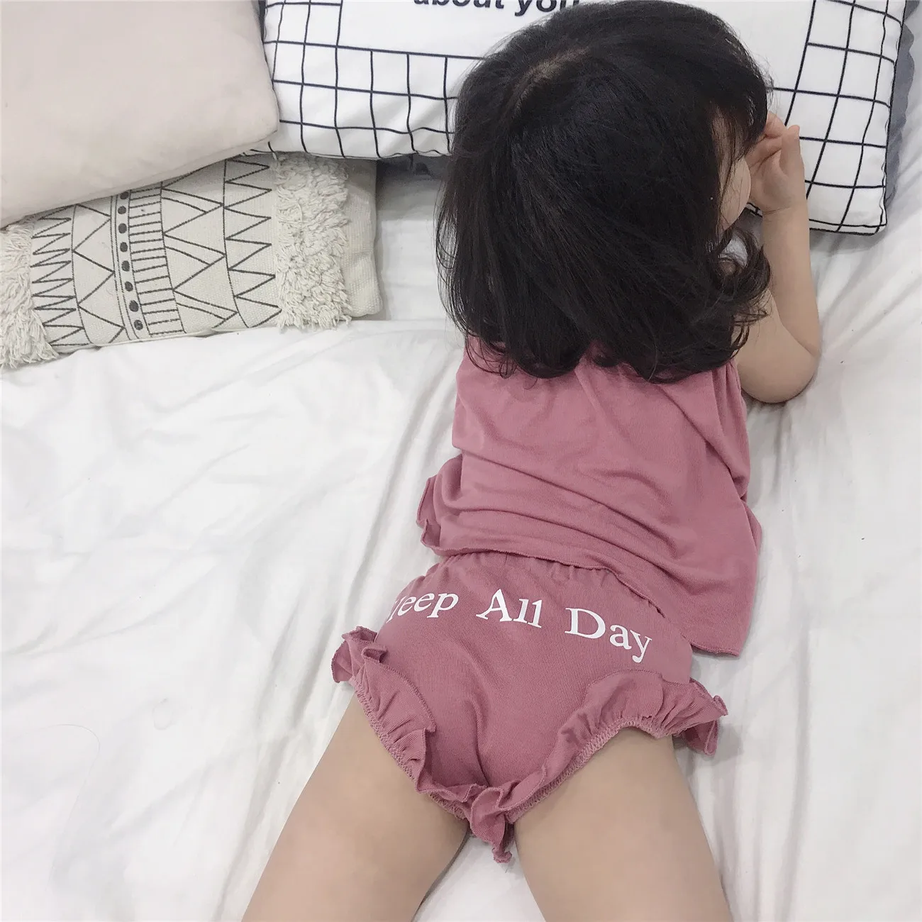 Зимняя одежда для мальчиков и девочек пижамные комплекты маленьких жилет штаны