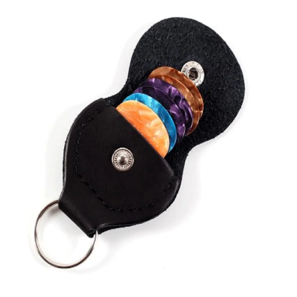 1pc Guitar Pick Holder Genuine Leather Black Plectrum Buckle Creative Hang Buttons Case Guitar Keychain Guitar Accessories guitar pick holder black genuine leather guitarra plectrum case bag like keychain