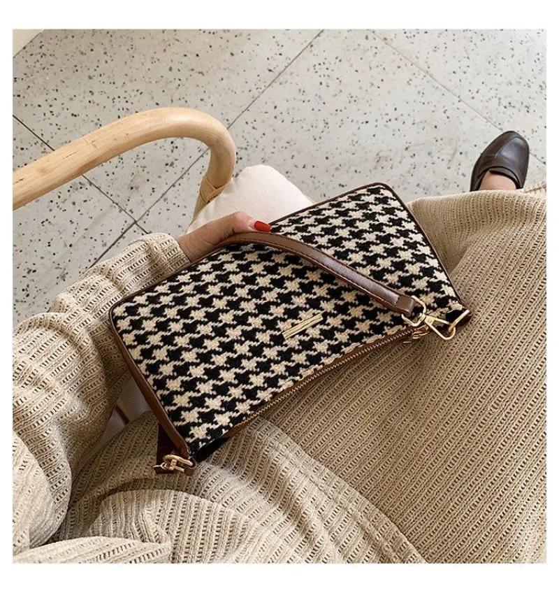 

2020 New Trend Fashion Women's New Retro Baguette Bag High Quality Shoulder Bag Fashion Design Handbag Ladies Messenger Bags