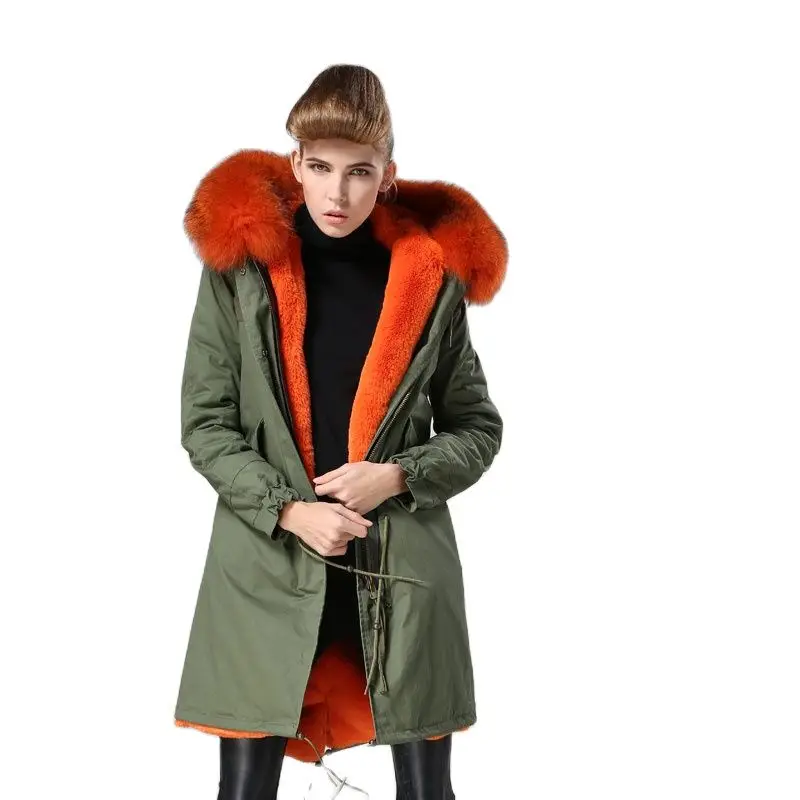 Красивое оранжевое модное недорогое ярко-оранжевое длинное стильное зимнее