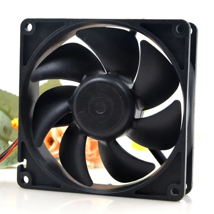 

Sanyo 9 AH0912P4H041 9025 12V 0.17A 9CM PWM Speed Control Mute Chassis Fan