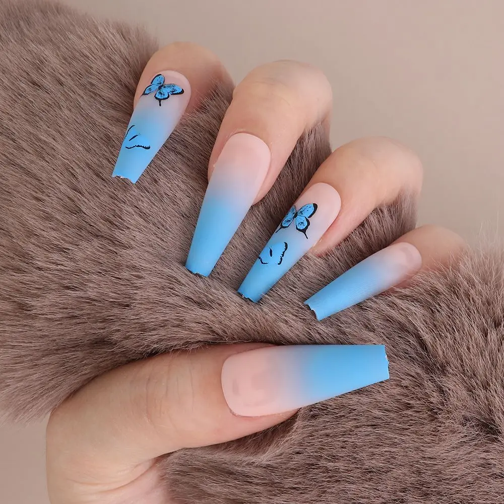 Красивые матовые T-образные накладные ногти с полным покрытием балерины