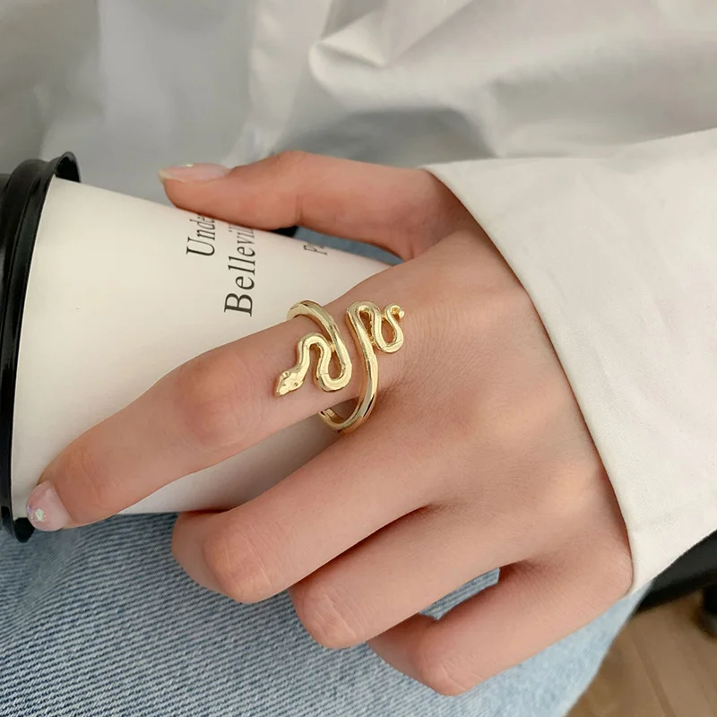 

Personality Snake Finger Ring For Women Vintage Boho Punk Adjustable Simple Rings Girls Party Engagement Wedding Jewelry Gift