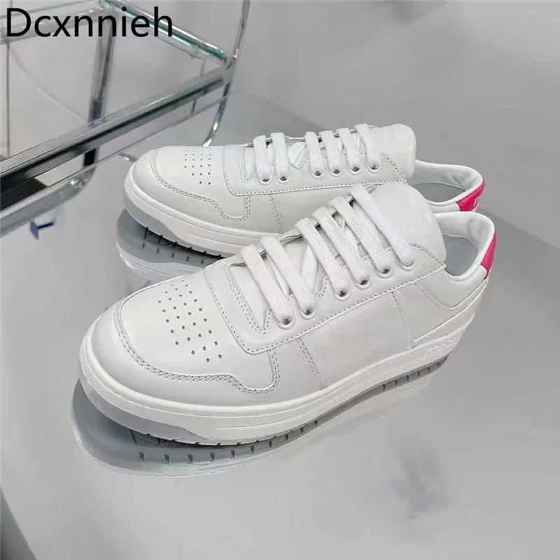 

Spring Autumn Fashion White Shoes Women Lace Up Round Toe Sports Shoes Flat Casual Comfortable Shoes Woman Sneakers Women 2021