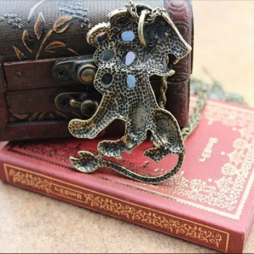 В винтажном стиле в виде льва длинное ожерелье 2020 новые модные красные акриловый