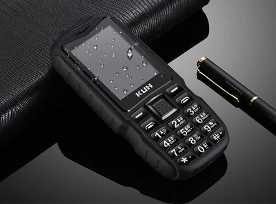 KUH T3 внешний аккумулятор, телефон, две sim-карты, камера, MP3, двойной фонарик, большой голос, 2,4 дюймов, прочный, ударопрочный, дешевый мобильный телефон - Цвет: Черный