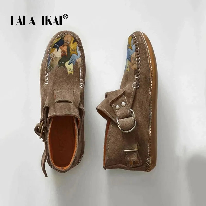 

Женские кожаные ботильоны LALA IKAI, черные удобные ботинки из кошачьей кожи на плоской подошве, с пуговицами, зима 2021