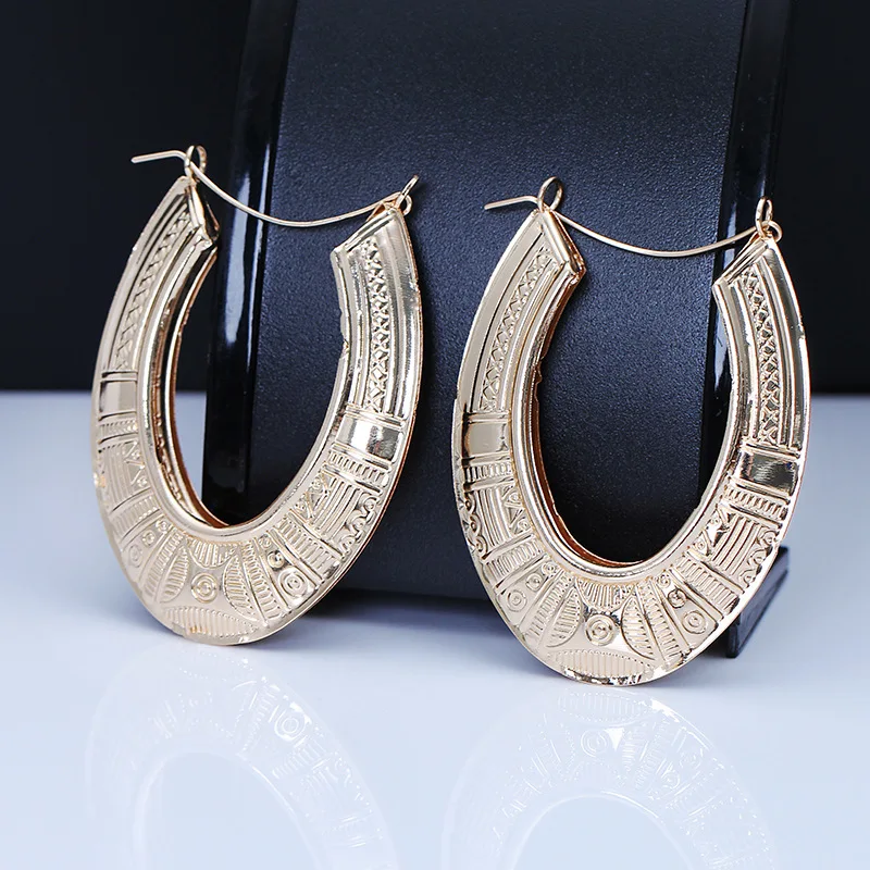 

Hot 1 Pair Golden Hoop Earrings ear Stud for Women Fashion Large Hollow Circle Pearls Earrings Gift Drop Shipping