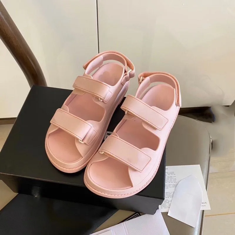

Small candy color thick bottomed beach sandals women's new flat bottomed casual shoes in 2020