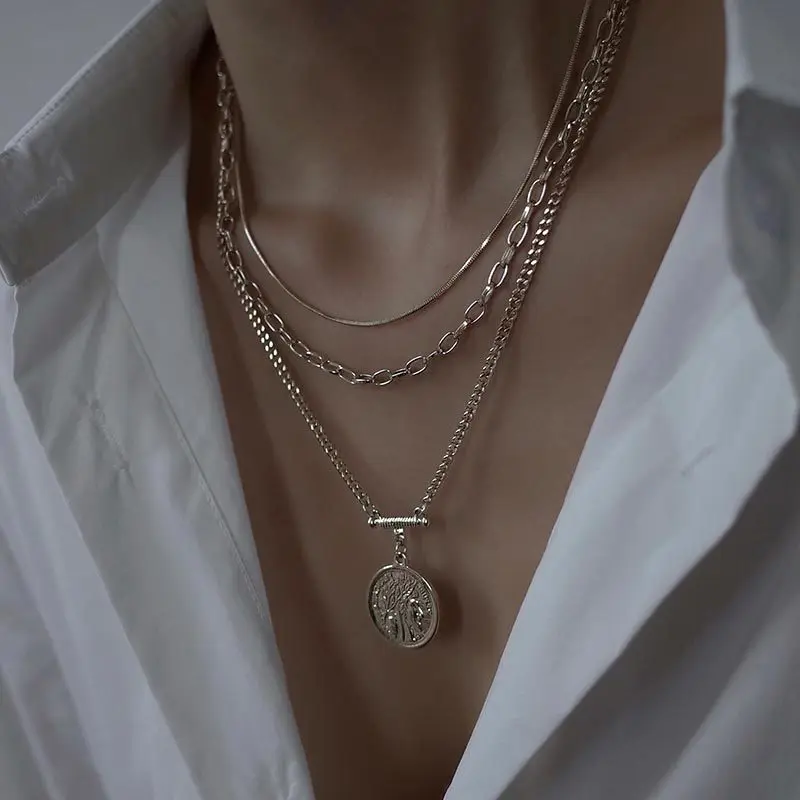 

Stainless Steel Portrait Pendant Necklace For Women Portrait Medal Coin Necklace Multi-layered Chains Vintage Clavicle Chain