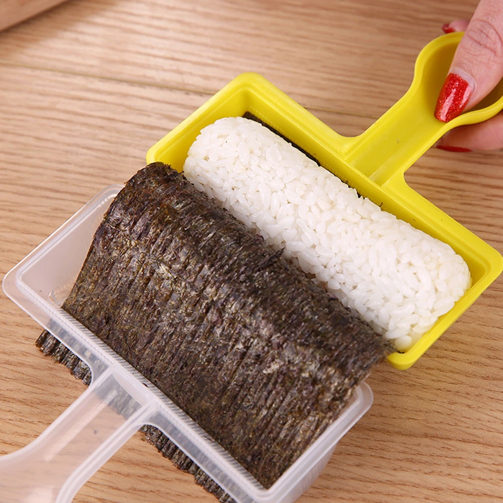 

Plastic Sushi Maker DIY Sushi Making Mold Rice Ball Meat Ball Press with A Spoon