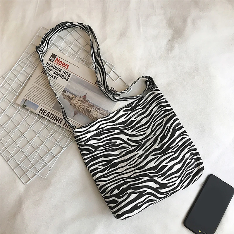 

Women Canvas Crossbody Animal Print Ladies Handbags Girls Large Capacity Shoulder Purse Pouch Fashion Exquisite Shopping Bags