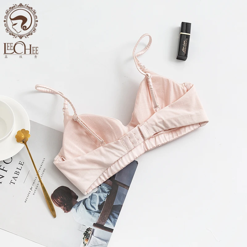 

French Triangle Cup Bra Women Sexy Lingerie Silk Bralette No Rims Underwear 0 Bondage Bra Cotton Stitching Silk Bra Comfortable