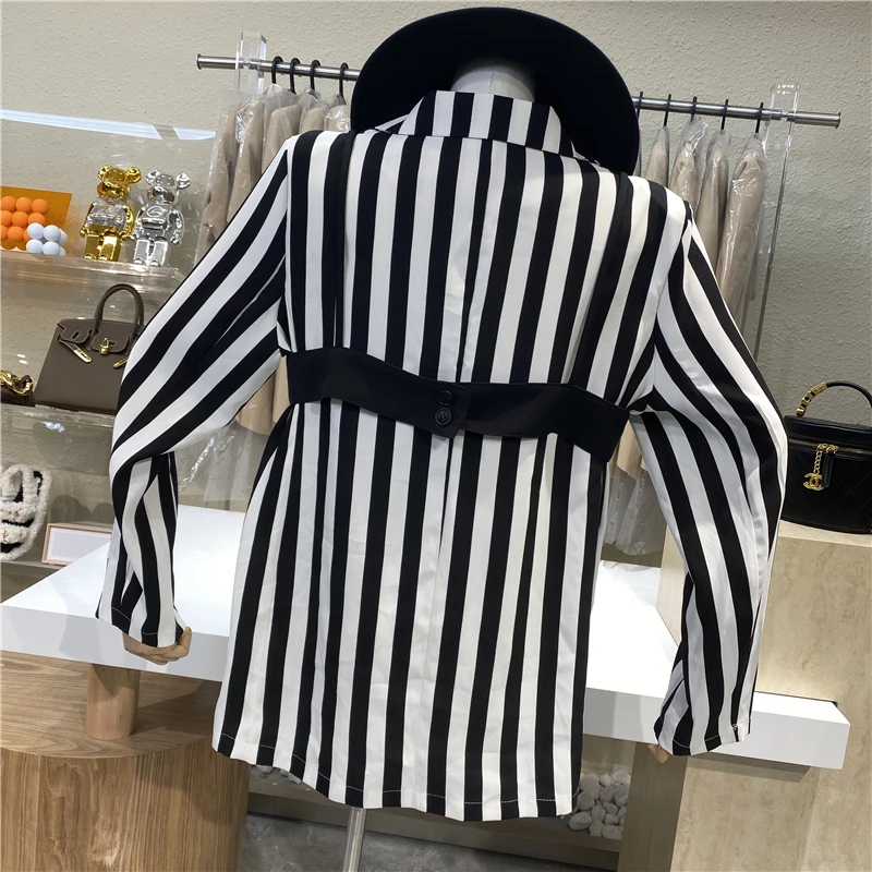 

Office Lady Vertical Stripes Lapel Sleeve Patch Suit Jacket Women Black Camisole Vest Slimming Two Pieces Set
