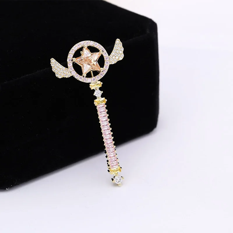 

Japanese Anime Girl Sakura Gilt Cartoon Magic Wand Magic Wand Brooch Fashion New Pin Personalized Clothing Pin Accessories