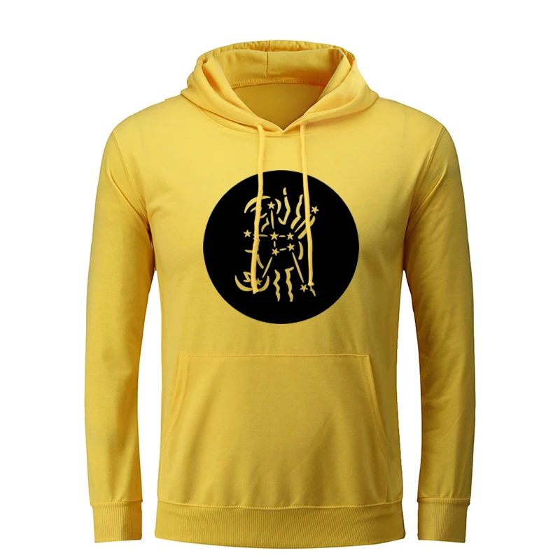 

Hoodies & Sweatshirts