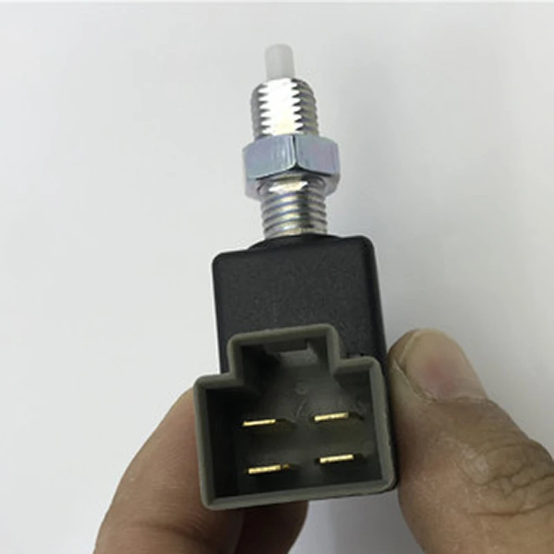 Переключатель стоп сигнала 93810 3K000 2/4 контактов для Hyundai Accent/Elantra Kia Rio