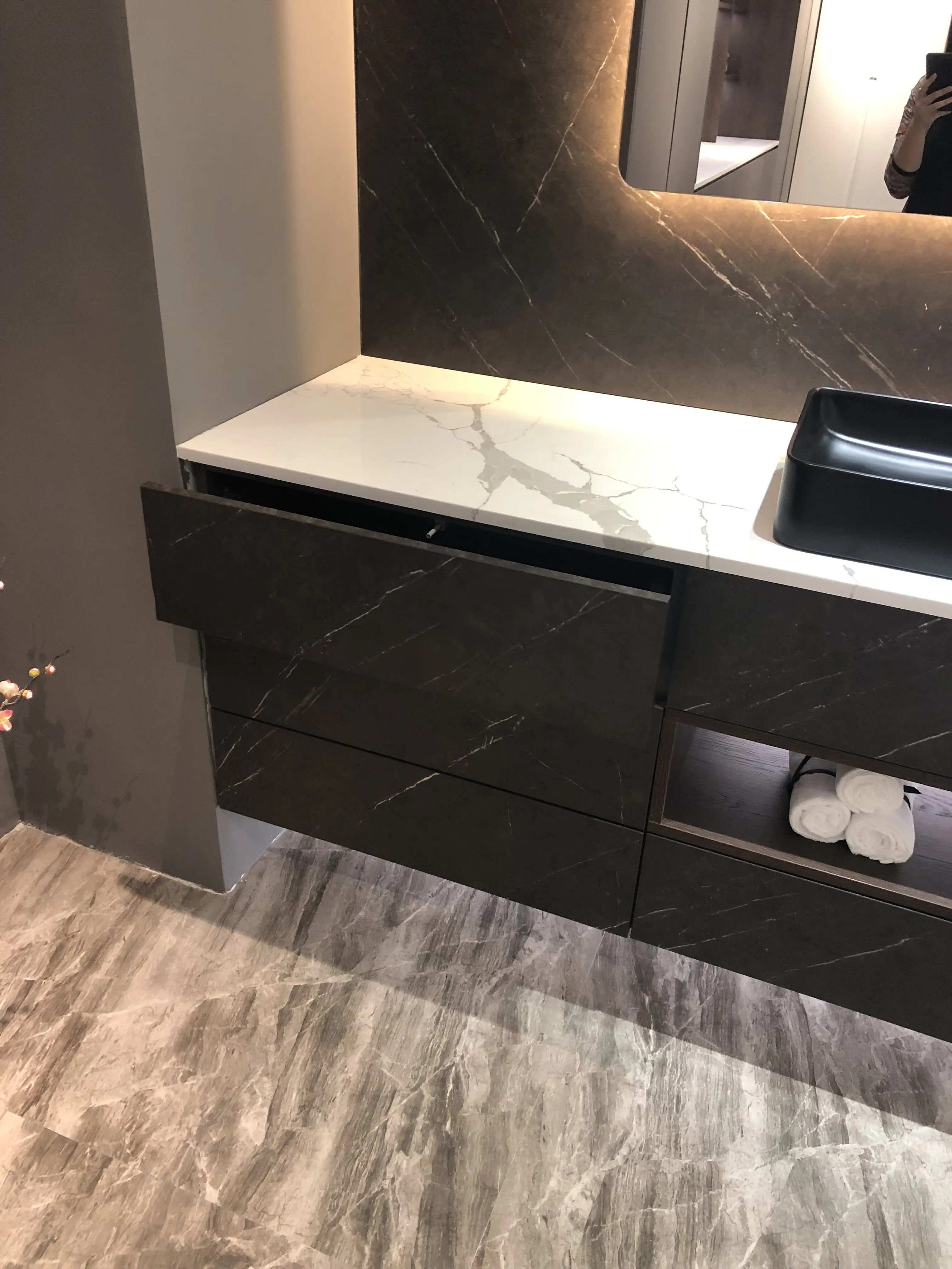 Современный индивидуальный шкафчик под раковину умное освещение для ванной