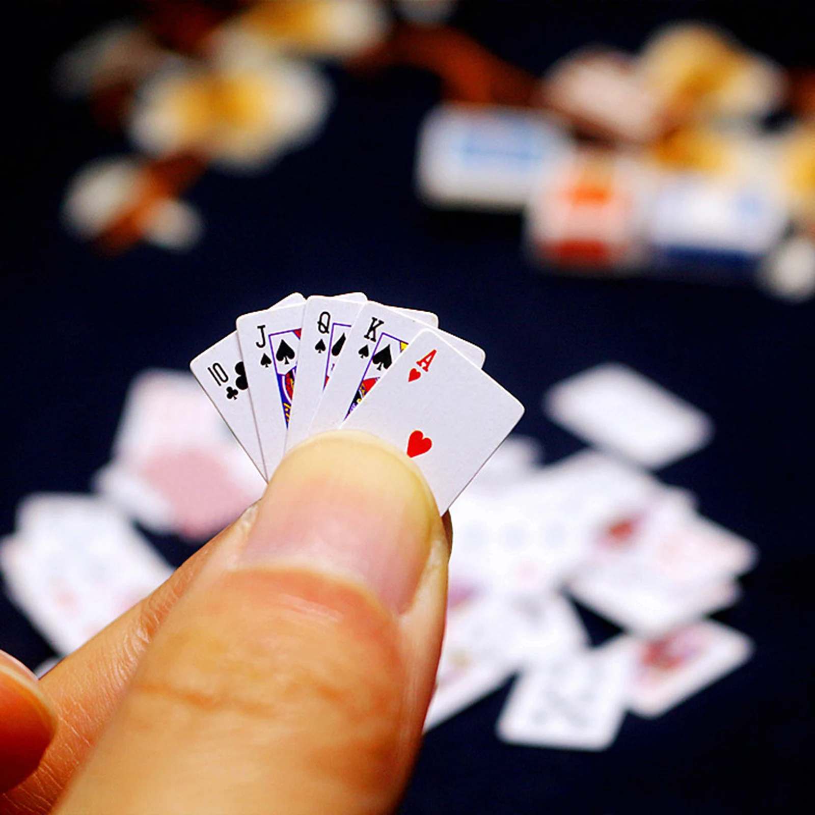 

Милый 1:12 миниатюрный Игры покер мини кукольный домик игральные карты миниатюрный для Аксессуары для кукол украшения