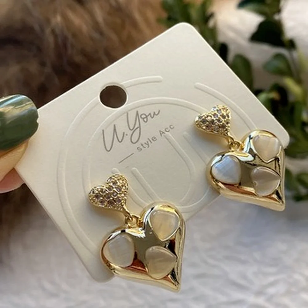 

Korean ladies party festival brass inlaid diamond love earrings design personality fashion trend pendant heart-shaped earrings