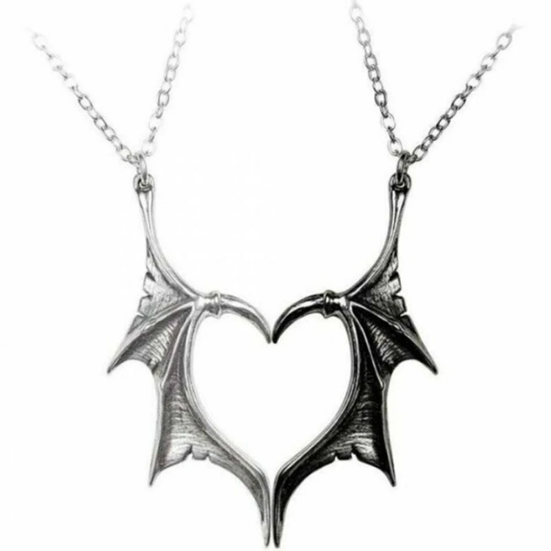 

2Pcs Personality Punk Heart Wing Necklace Lovers Vinatge Bat Wing Heart Couples Pendant Necklace Set Fashion Jewerly