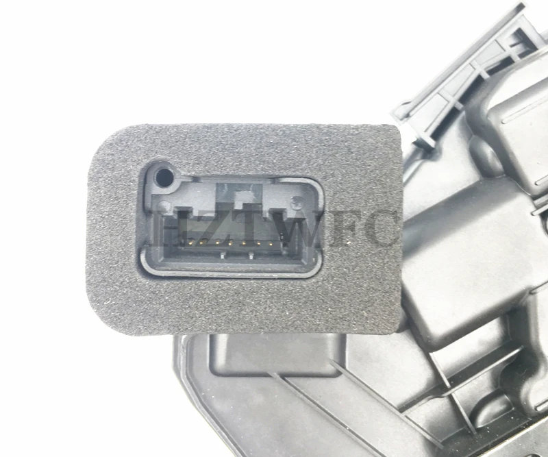 Привод замка задней левой двери для VW GOLF 6 JETTA 5C POLO SKODA YETI RAPID 5K4839015F 5K4 839 015 F R M|for jetta