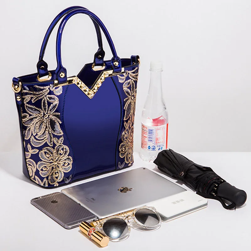 

Women's Bag 2021 Patent Leather Crossbody Bag Fashion Luxury European And American Bead Piece BagHand Shoulder