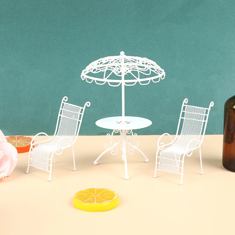 

3PCS/SET 1/12 Scale White Round Table Chairs Furniture Set for Dollhouse Balcony Garden Simulation Toys for Baby Kids