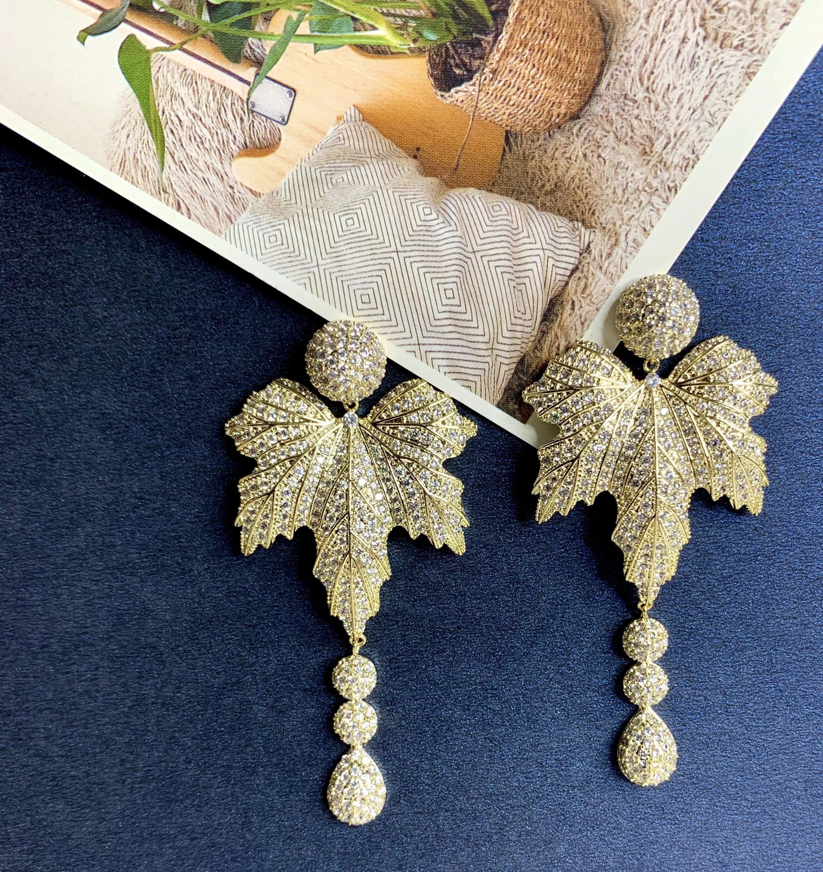 

PARTY HIGH QUALITY NICKEL FREE EARRING