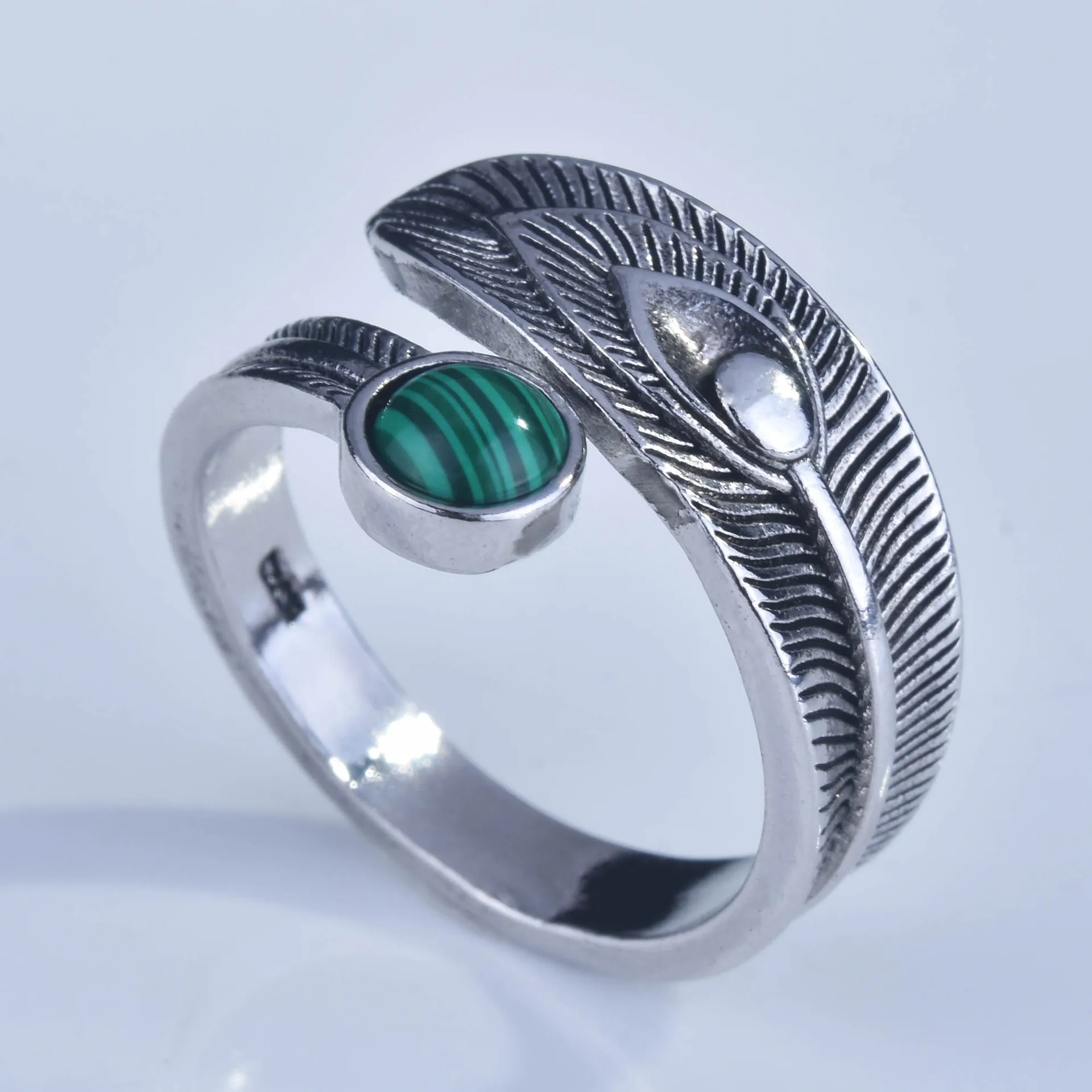 

Classic Vintage Silver Colors Opening Rings for Women Simple Green Malachite Feather Rings Women Wedding Party Adjustable Ring
