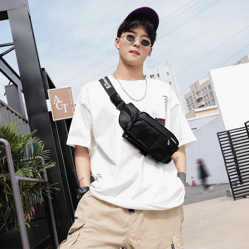 

2019 trendy men's fashion leisure sports riding back satchel chest bag Korean version