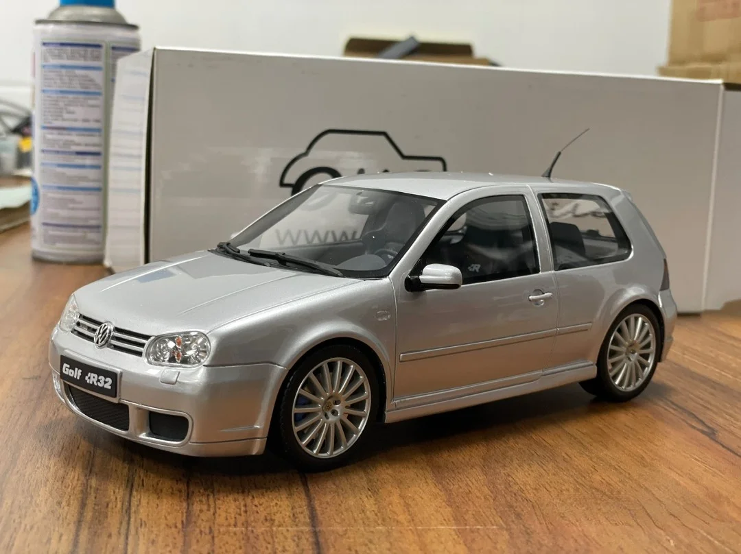 

OTTO 1:18 VW Golf GTI MK4 Limited Collector Edition Resin Metal Diecast Model Toy Gift