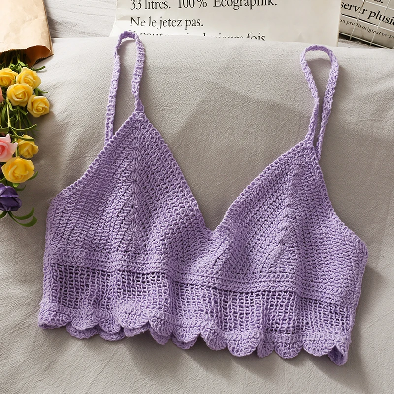 Кроп-топ женский летний на тонких бретелях с V-образным вырезом и открытой спиной