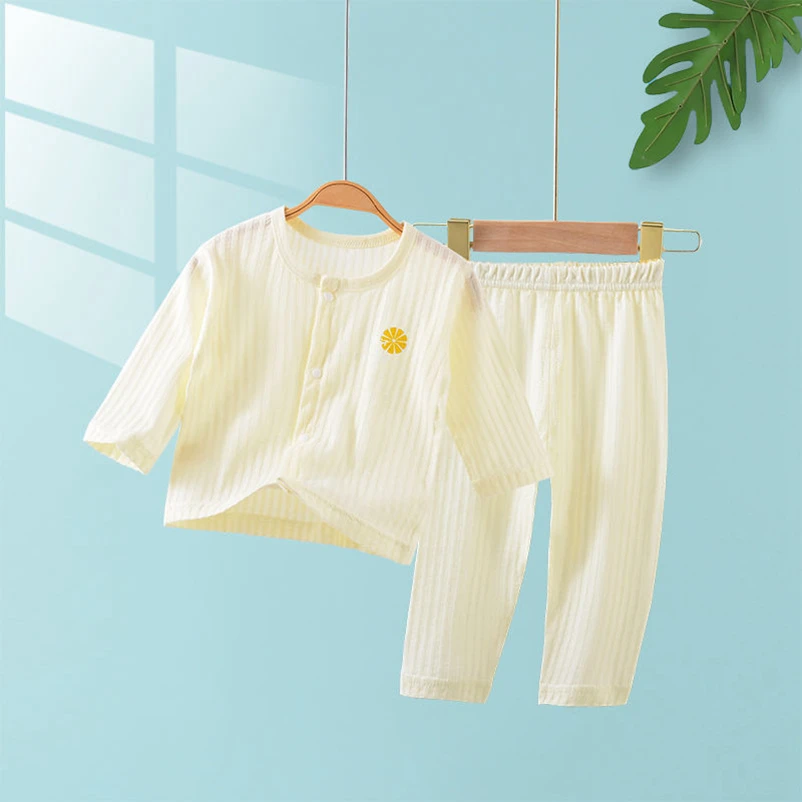 

Пижамный комплект детский однотонный с длинным рукавом и принтом