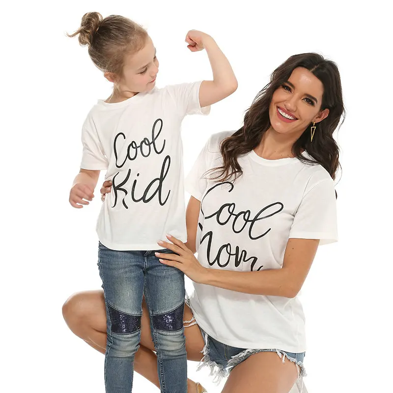 Платья одинаковые Семейные комплекты для мамы и дочки Одежда мальчиков футболка