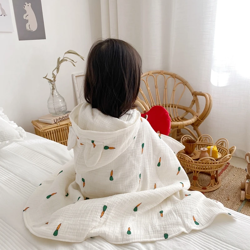 

Carrot Pattern Kid Hooded Baby Towel 70*140cm Cotton Baby Bath Towel Bathrobe Cloak Baby Receiving Blanket Kids Bath Towel