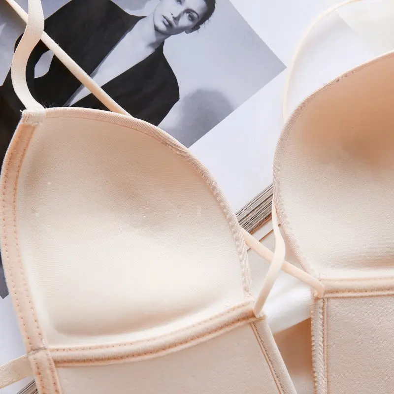 

Smooth Deep V No Steel Ring Beauty Back Gathered Bra Super Sexy Hollow Sexy Bra