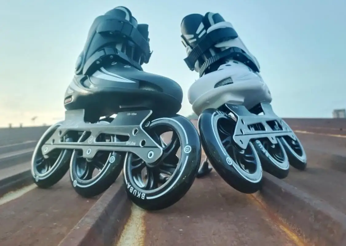 Ролики роликовые 3-колесные из ПВХ для взрослых профессиональные скоростные