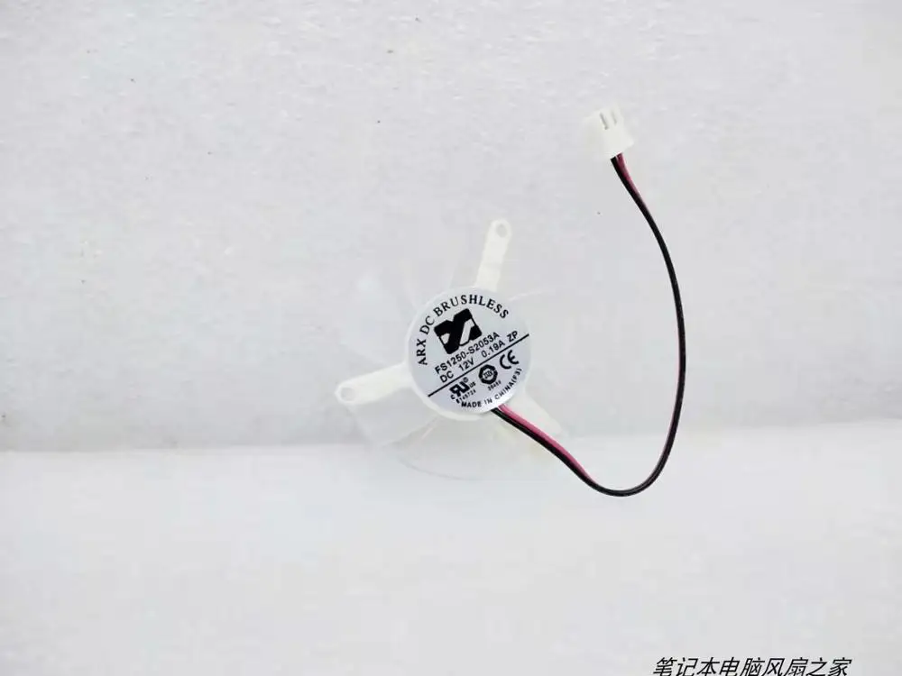 

Brand new original FS1250-A1012A fan blade diameter 47MM hole distance 39MM12V0.19A graphics card fan