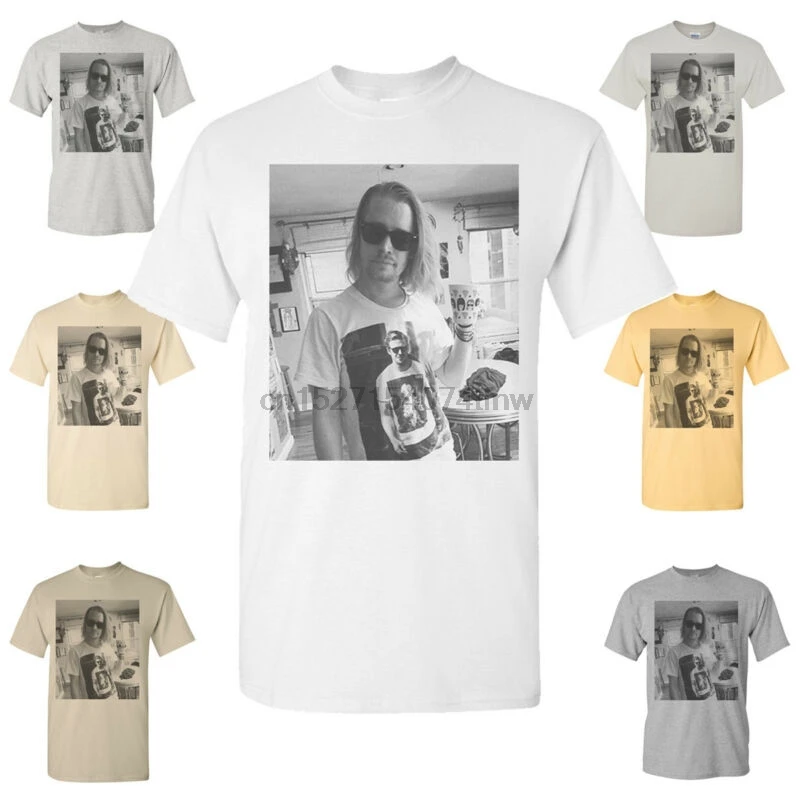 

Macaulay Culkin Wears T Shirt Of Ryan Gosling Wearing Shirt Hipster Funny Mens(1)