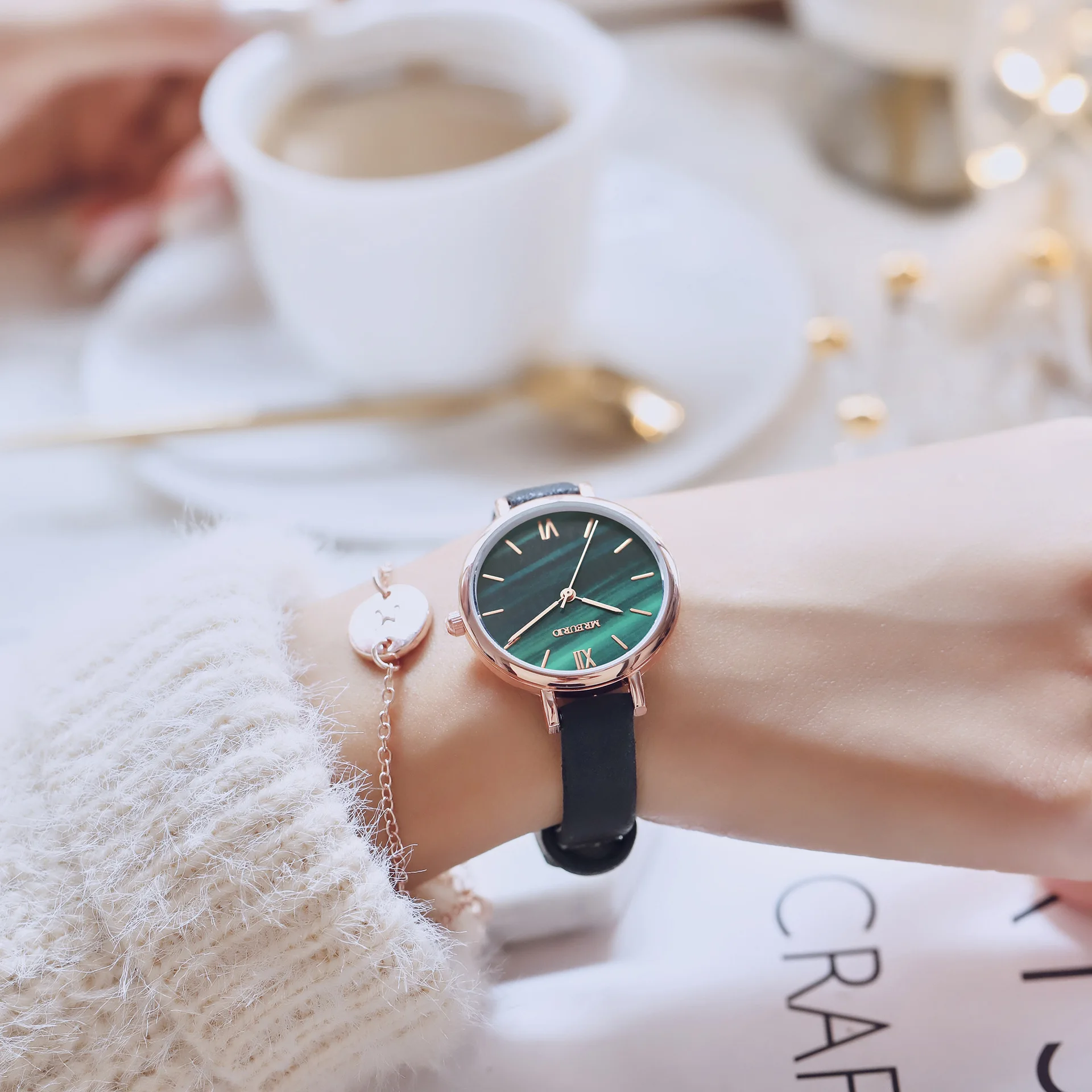 

Women's Watches Fashion Leisure Students Simple Art Waterproof Belt Watch Luxury Gifts Sen Series Small Green Watch Reloj Mujer