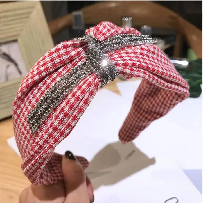 Милый кружевной широкий ободок для волос украшенный кристаллами свадебный стиль