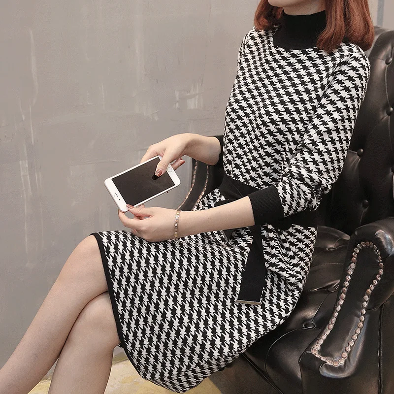 Женское платье-корсет с запахом контрастным принтом женское облегающее