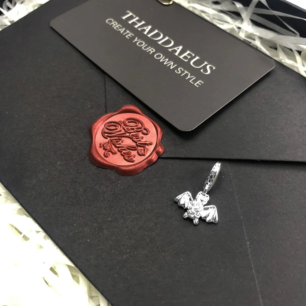 Горячая распродажа Новое поступление готический Хэллоуин Красный CZ вампир