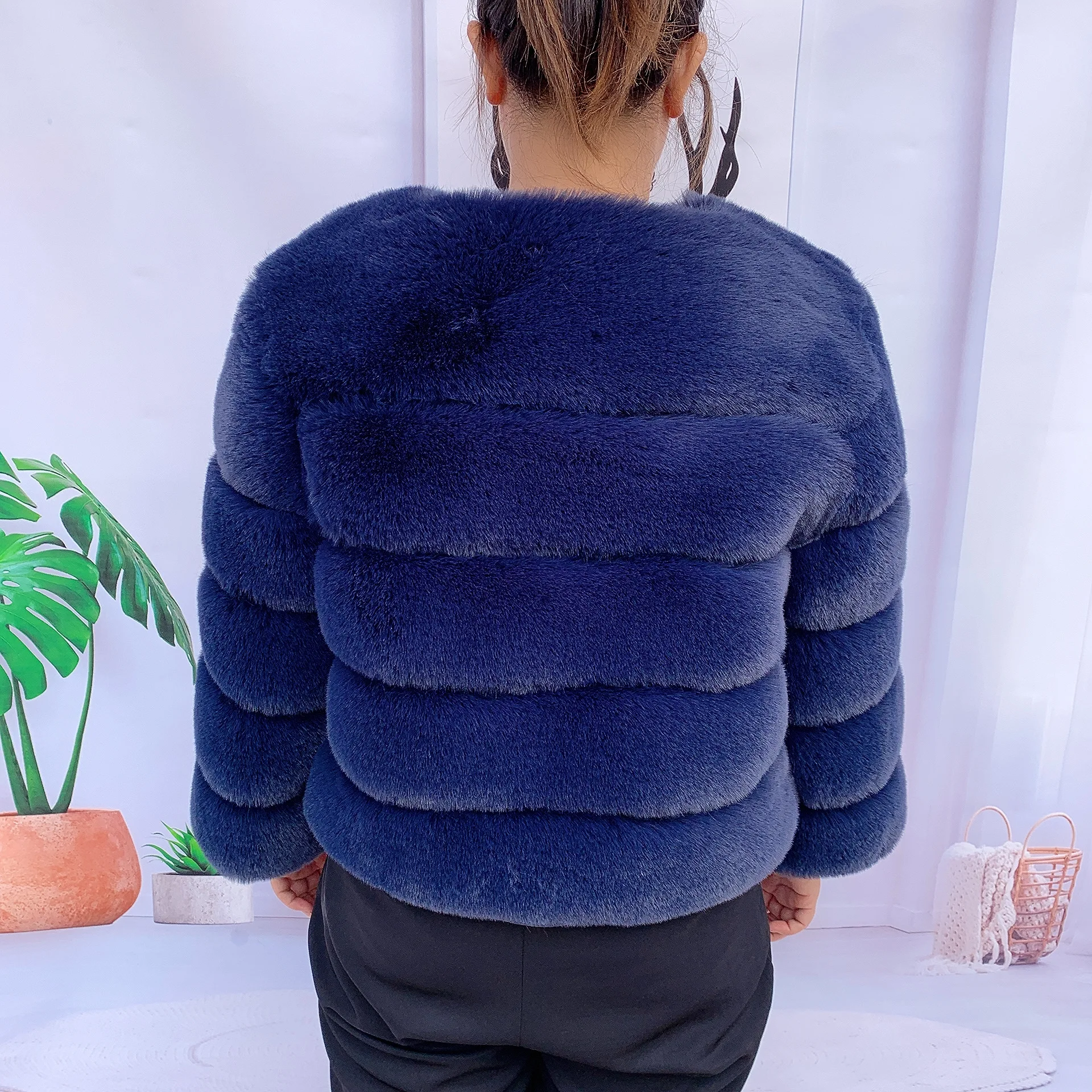 Женская куртка из искусственного меха на осень и зиму Высококачественная шуба