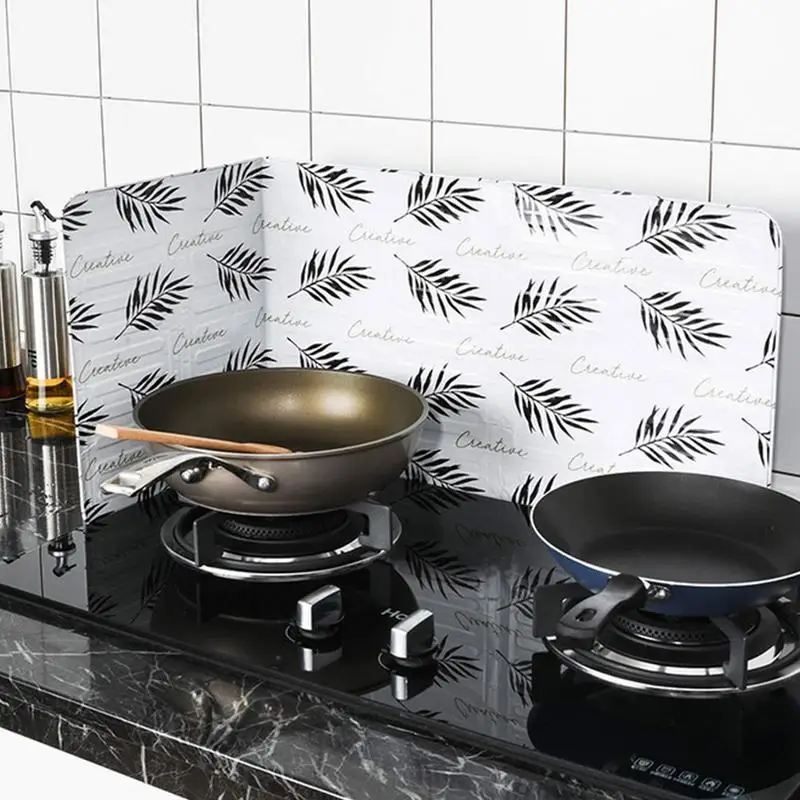 

Wall Oil Splash Proof Baffle Gas Cooker Aluminum Foil Nordic Style Oil Baffle Kitchen Splash Guard Resistant Oil Insulation Boar