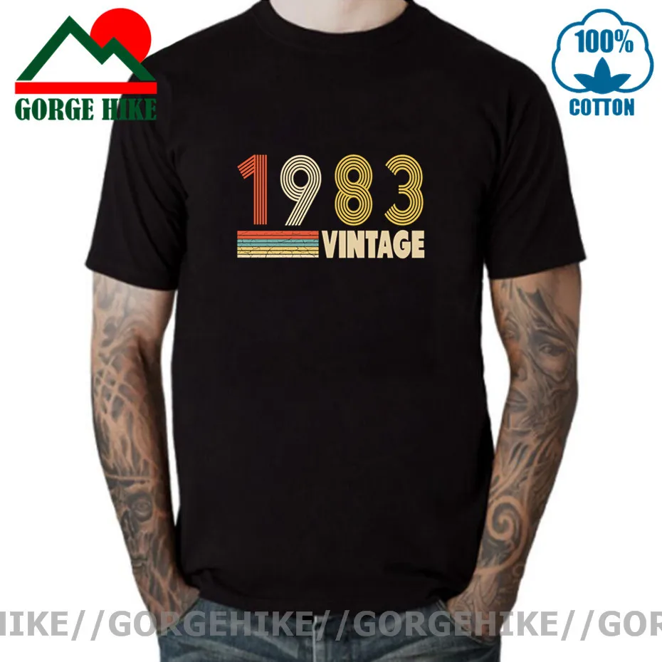 

Винтаж, родившиеся в 1983 футболка для мужчин и женщин в стиле ретро Сделано в 1983 футболка для папы, подарок на день рождения, модная жена папа ...