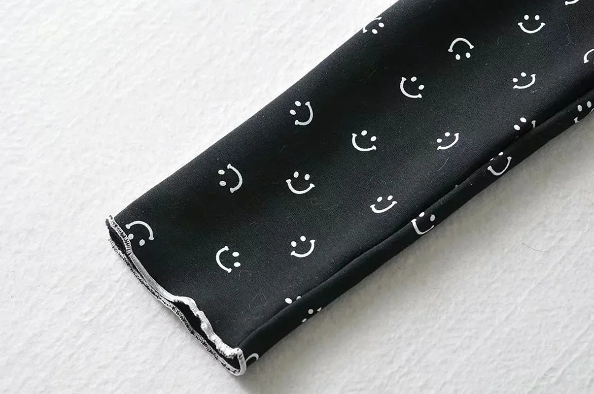 

2021 new Ladies Long Sleeve Short Hooded Sweatshirt Pullover Black Pullover Casual Fashion Top Hoodie Ladies Women clothing