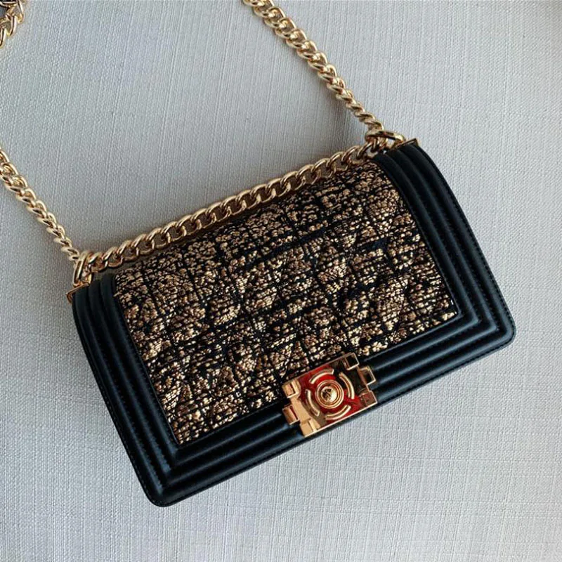 Сумка на плечо женская с откидной крышкой саржевый чемоданчик из овечьей кожи