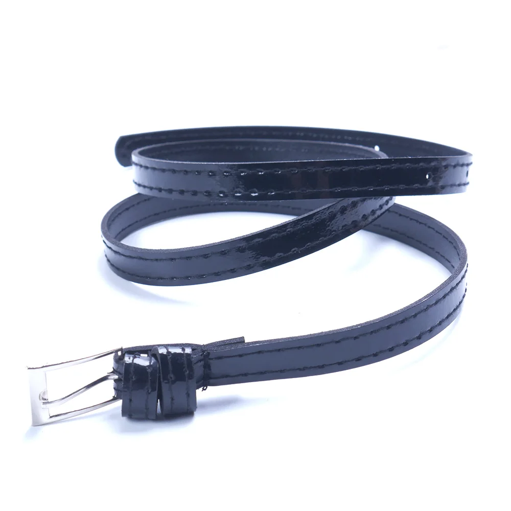 Удобный ремень для красивой женщины женский модный разных цветов маленький тонкий кожаный ярких в новом